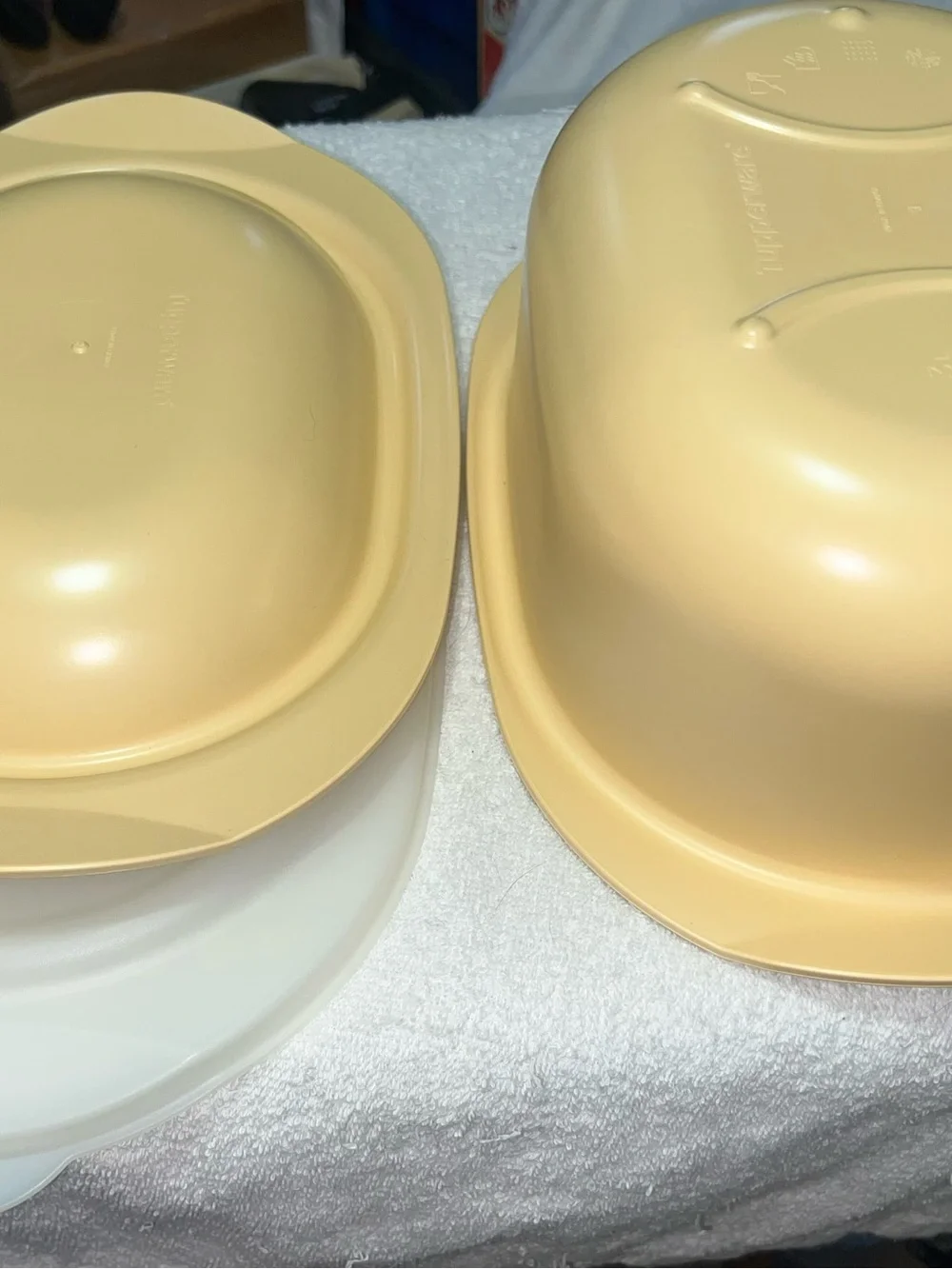 TUPPERWARE OVENWORKS 3 qt oval casserole stack cooker oven freezer micro Unused